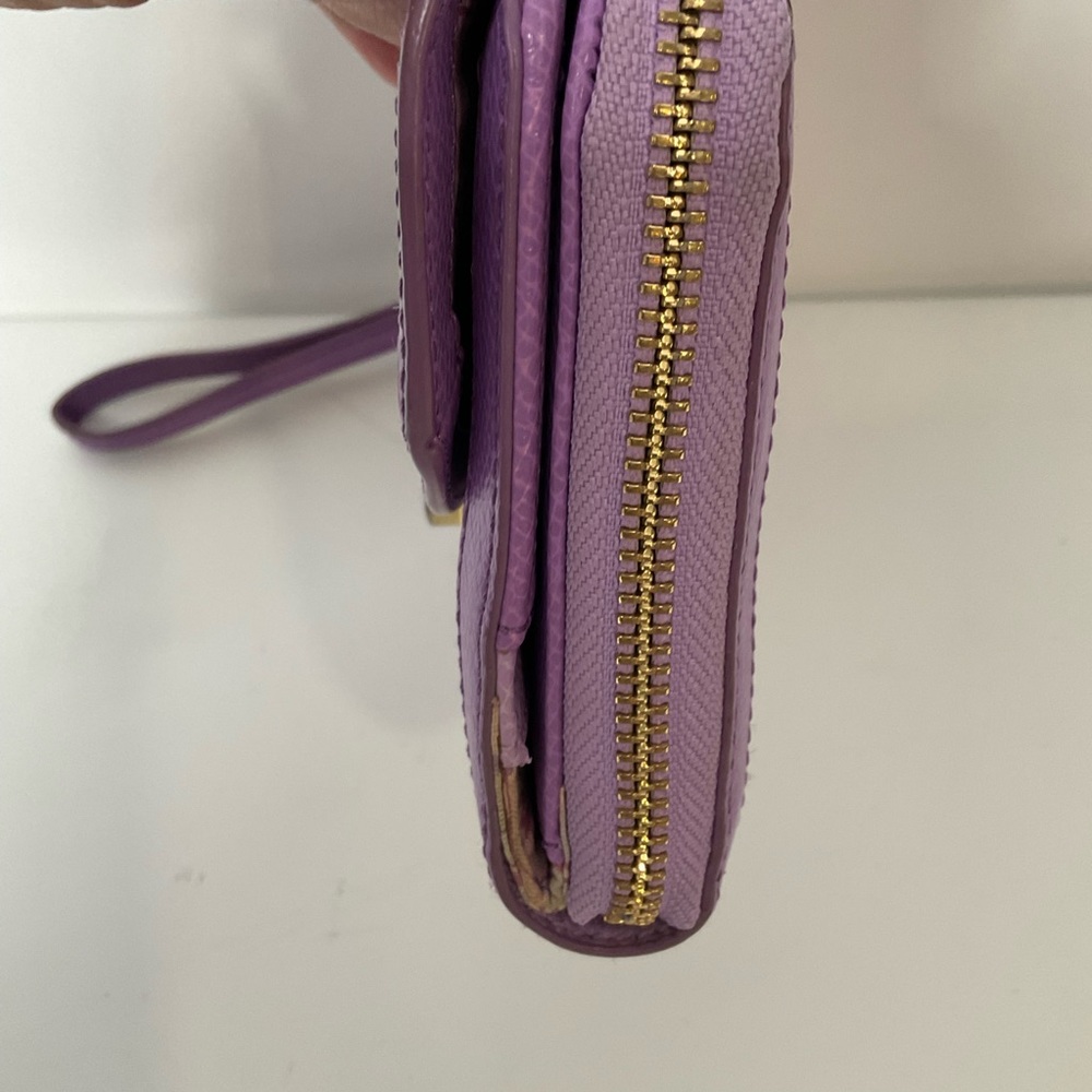 Vera Bradley Ikat Diamonds Lilac Ultimate Clasp & Zipper Closure Wristlet Wallet - Picture 8 of 12